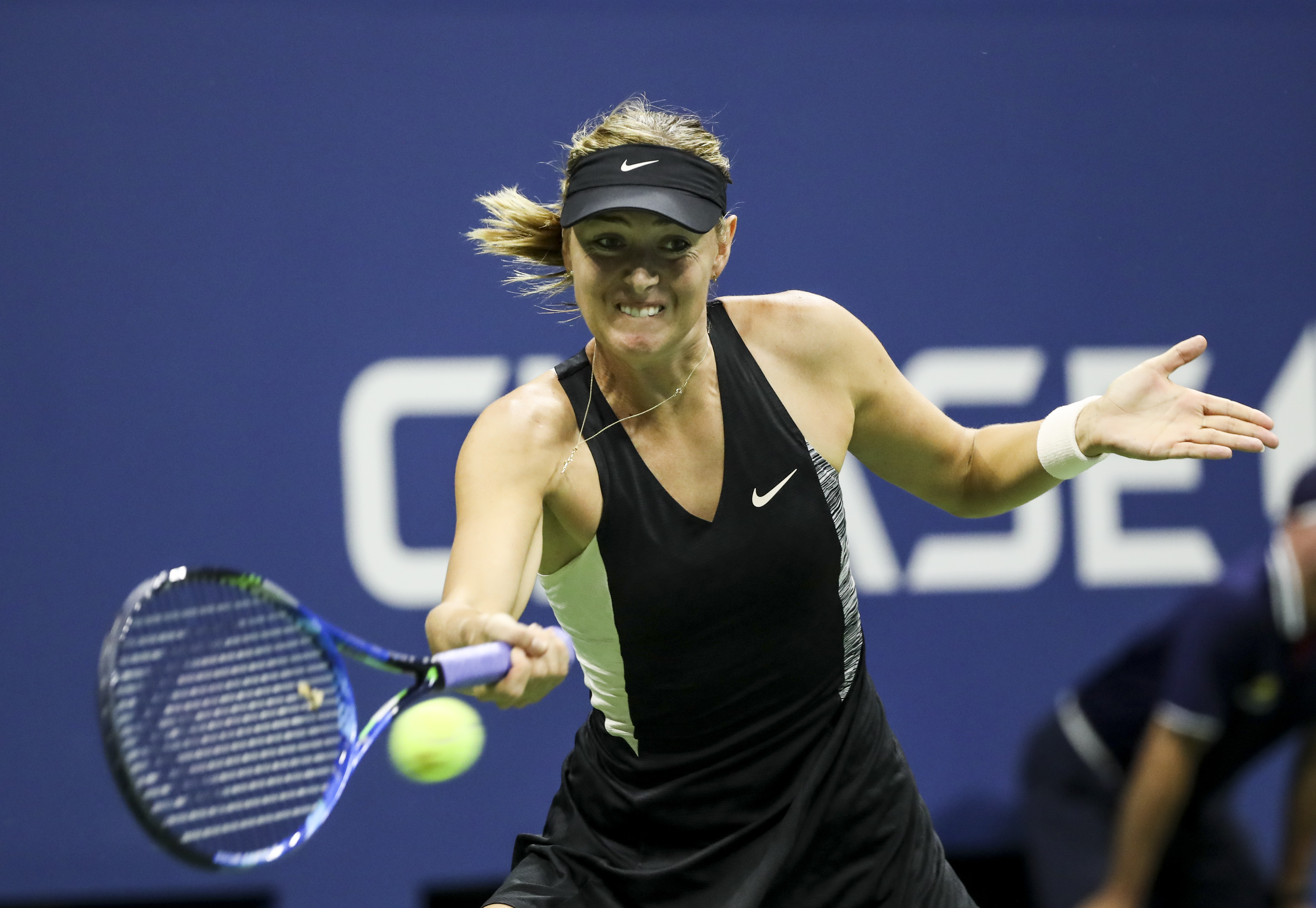 包含莎拉波娃官方宣布大比分获胜新规，美国队引发争议！引发球迷热议的词条