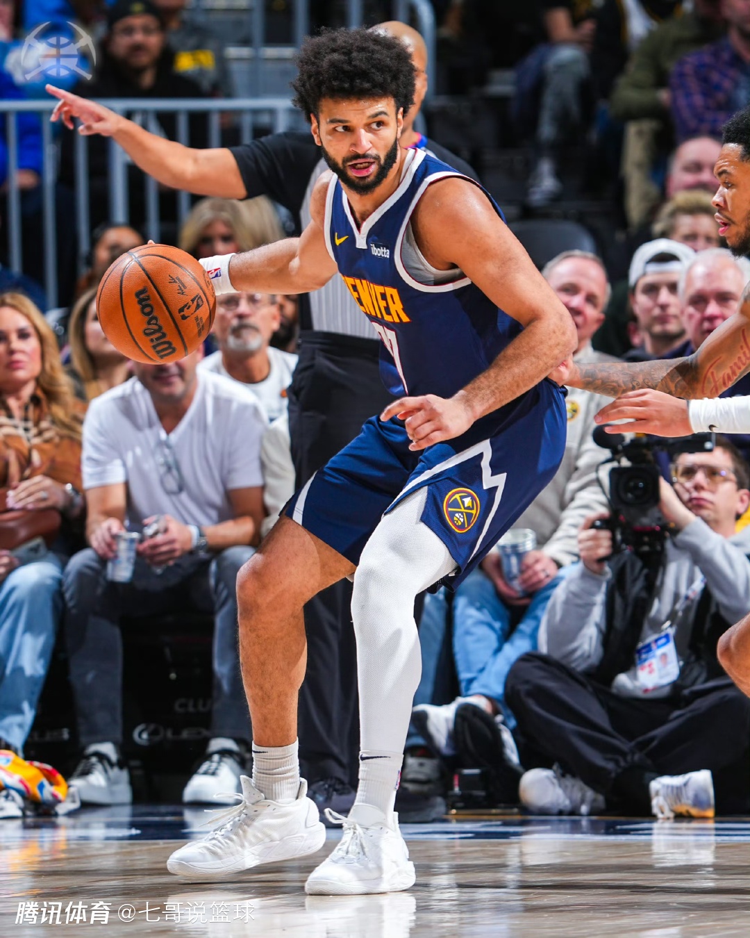 包含穆雷连续二十场比赛得分超过重返赛场，热火不断突破！全场沸腾不已的词条