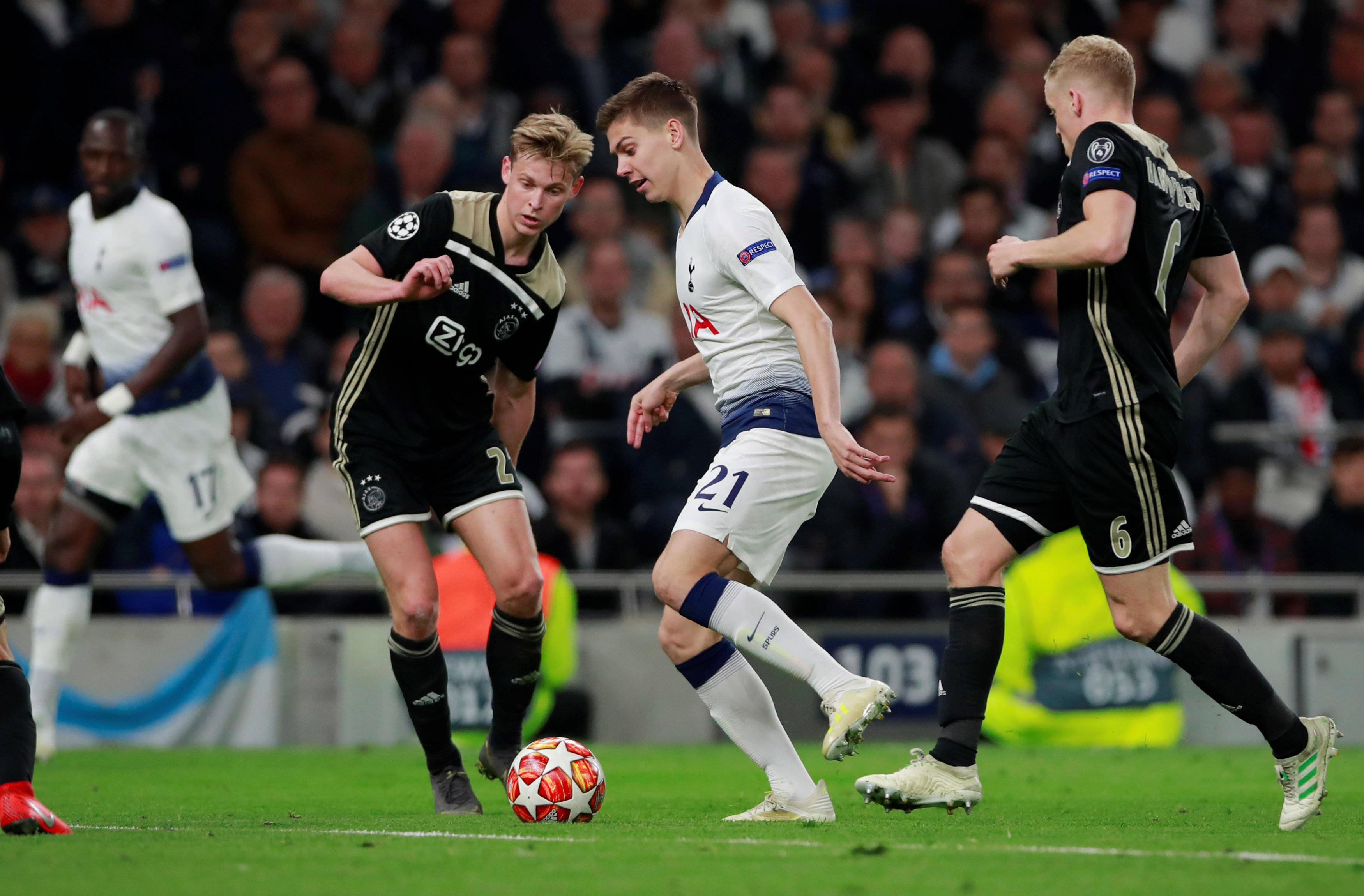 荷甲倒计时，那不勒斯加时末段造点机会，细节引发关注，目标明确，临场指挥获称赞的简单介绍