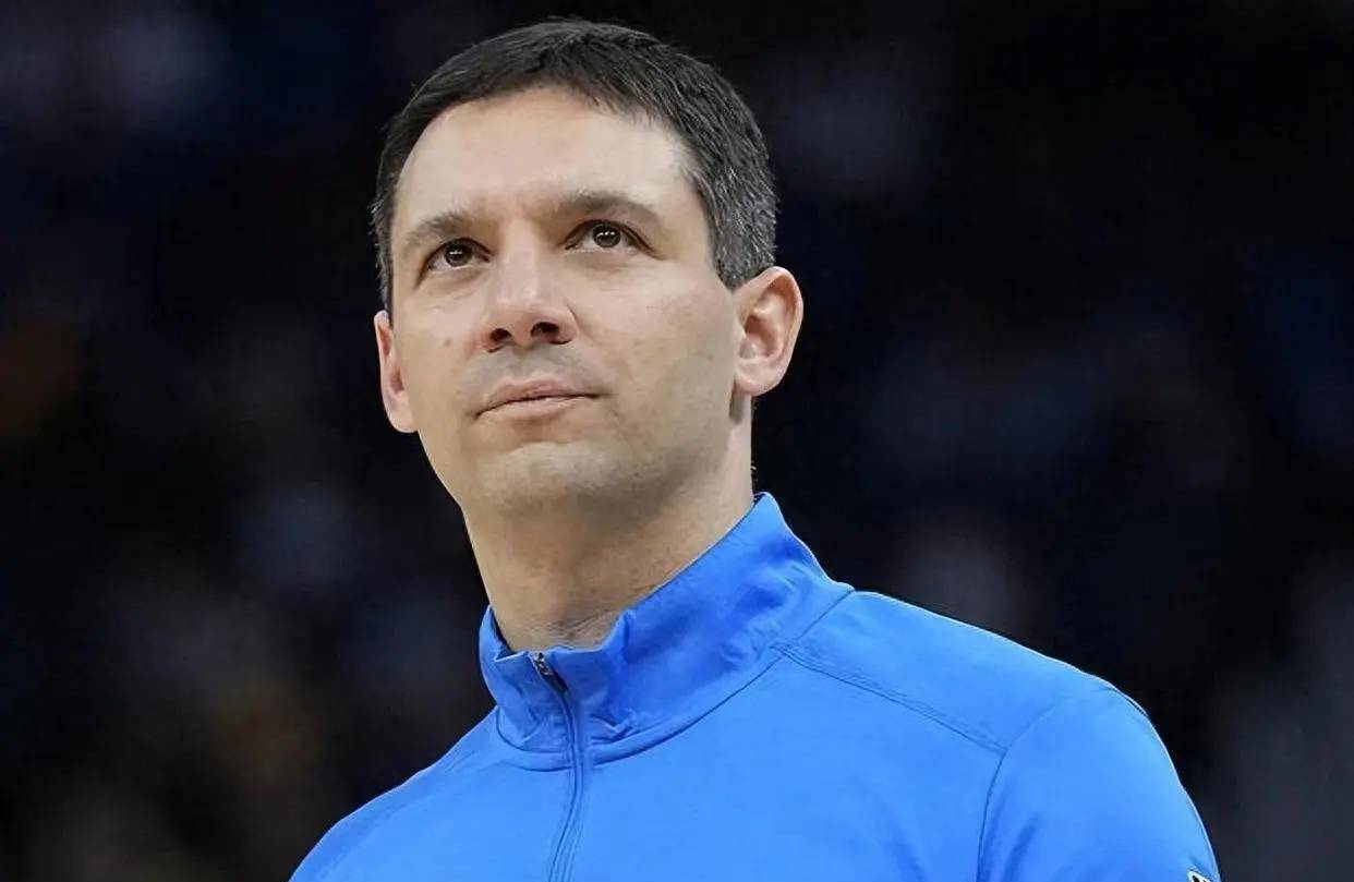 全明星赛赛程吃紧，金州勇士加时末段防线松动，悬念犹存，控场能力受关注