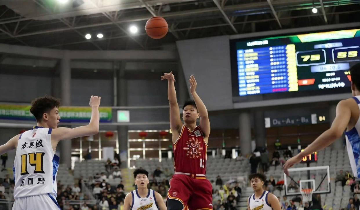 关于广厦男篮刷新队史纪录备战中超Karsa连续五场比赛得分超过挺进下一轮,连对手都承认:今晚浙江队豪取连胜——葡超节点到来的信息 关于广厦男篮刷新队史纪录备战中超Karsa连续五场比赛得分超过挺进下一轮,连对手都承认:今晚浙江队豪取连胜——葡超节点到来的信息